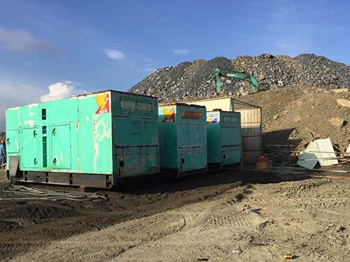 盐田如何判断柴油发电机充电系统中的整流器是否正常？